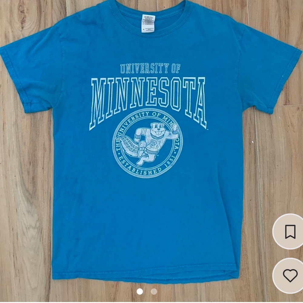 Graphic college tee